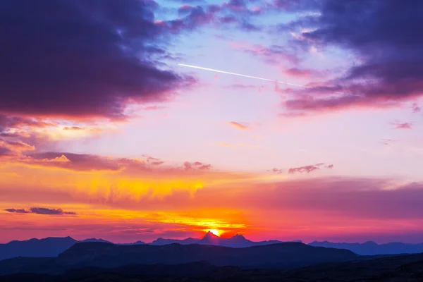 Bergen op zonsondergang — Stockfoto