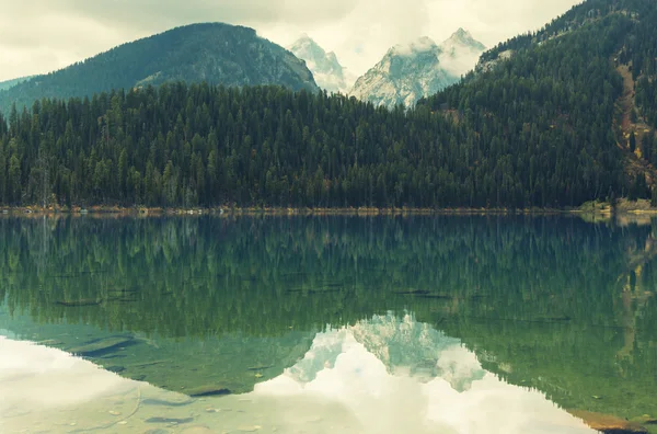 Bergsee — Stockfoto