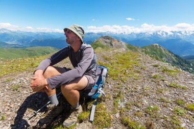 dağlarda yürüyüş