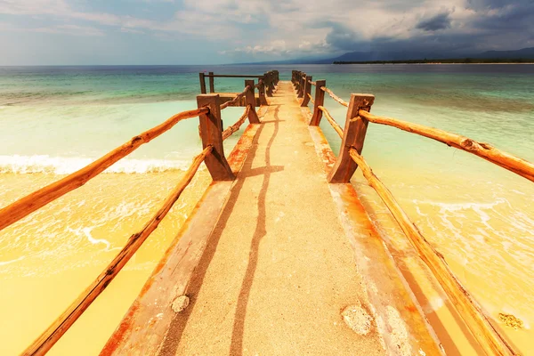 Boardwalk on beach — Stock Photo, Image