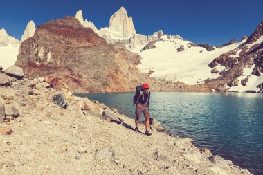 Patagonya'adam uzun yürüyüşe çıkan kimse
