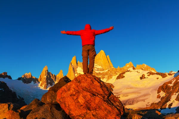 Mann wandert in Patagonien — Stockfoto