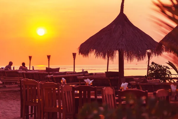 Tramonto Serenità spiaggia tropicale — Foto Stock