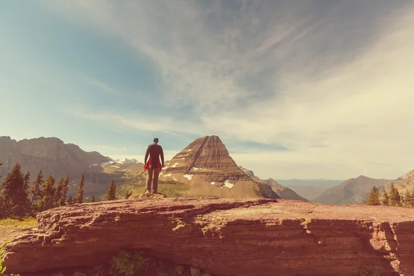 Caminata en Glacier Park — Foto de Stock