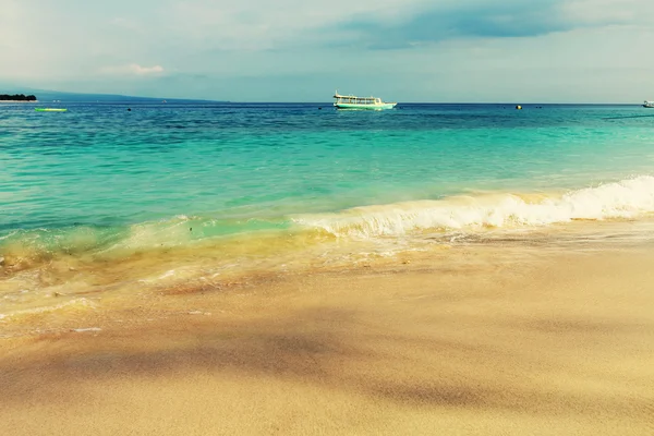 Tropical beach in Gili — Stock Photo, Image