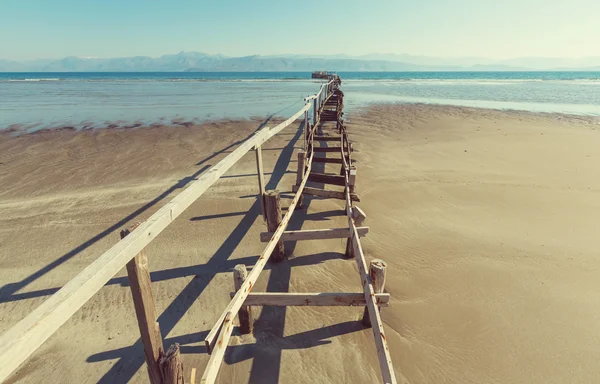 Boardwalk on  beach — Stock Photo, Image