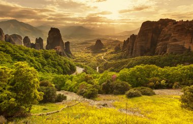 Yunanistan 'daki meteora manastırları.