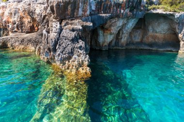 Zakynthos güzel kayalık sahil