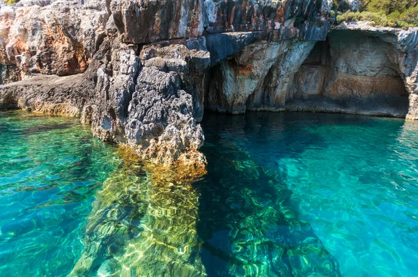 Zakynthos bela costa rochosa — Fotografia de Stock