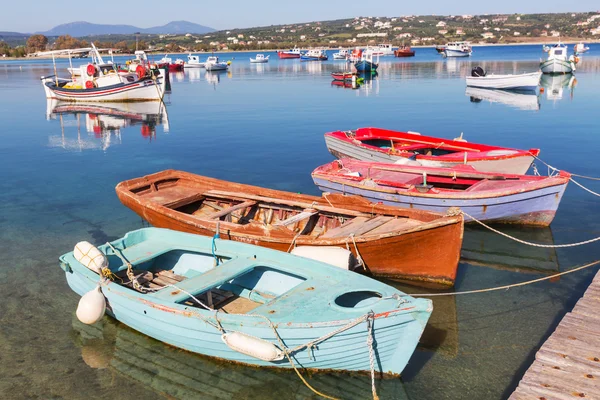 Barcos de pesca em Grecia — Fotografia de Stock