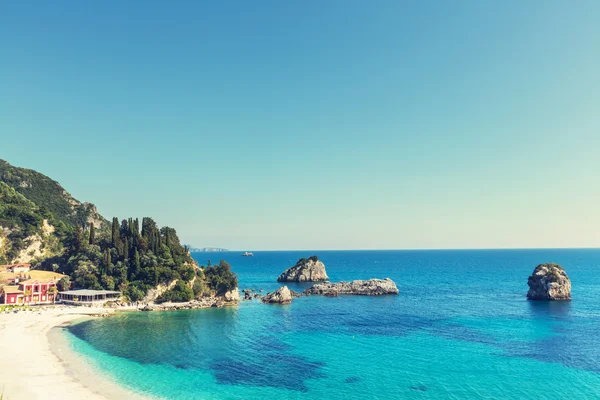 Beautiful rocky coastline in Greece — Stock Photo, Image