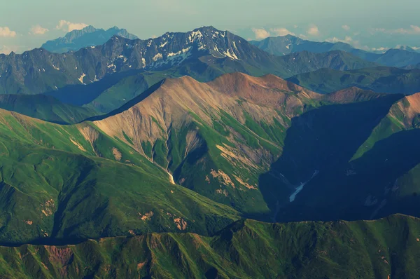 高加索山脉全景 — 图库照片