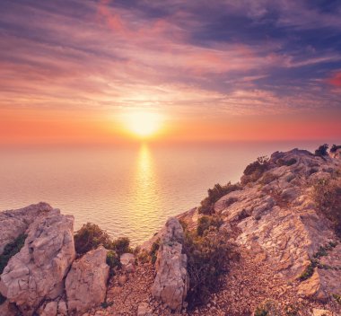 Yunanistan kıyısında güzel gün batımı