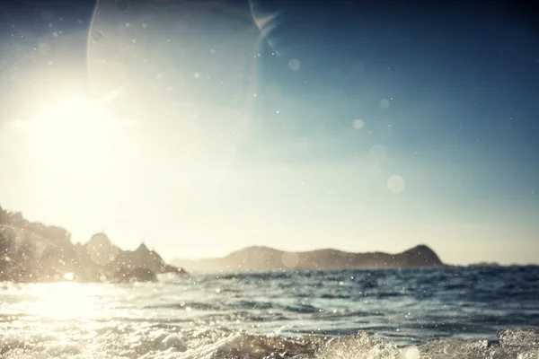 Valuri pe plaja de mare — Fotografie, imagine de stoc