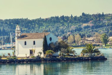 Manastır Korfu Adası