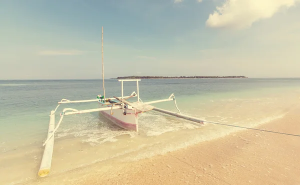 Bateau de pêche à Bali — Photo