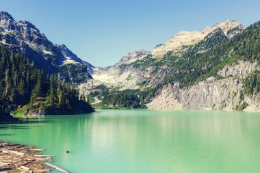 Dağlar Gölü yaz aylarında