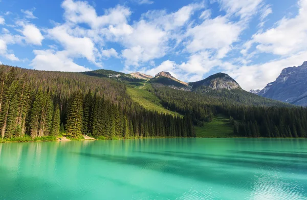 Serenity Emerald-tó — Stock Fotó