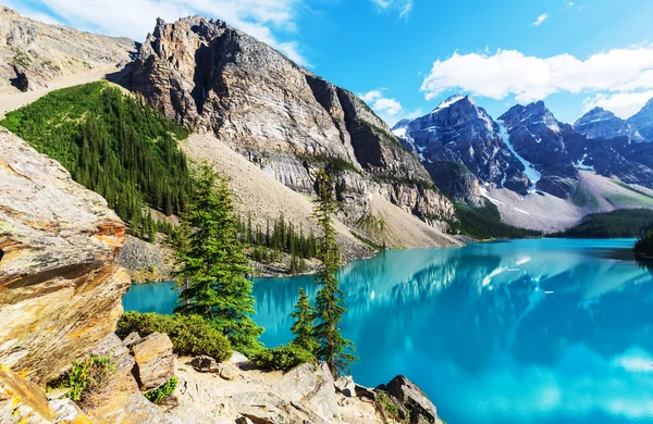 Lindo lago Moraine — Fotografia de Stock