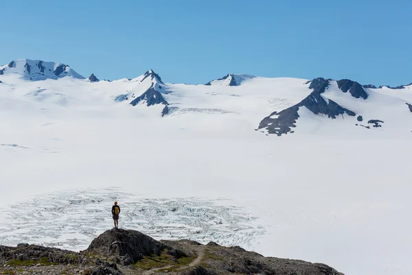 Hiker in Exit glacier — Stock Photo, Image