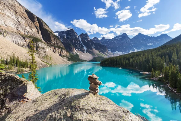 Lindo lago Moraine — Fotografia de Stock