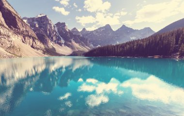 Güzel buzultaş göl