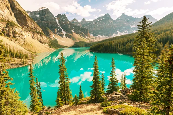 Lindo lago Moraine — Fotografia de Stock