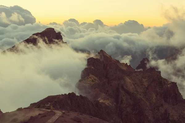 언덕에 아름 다운 석양 — 스톡 사진