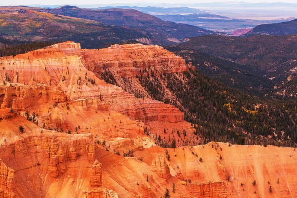 sonbahar mevsiminde Cedar breaks,