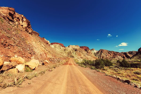 Paisagem americana com estrada — Fotografia de Stock