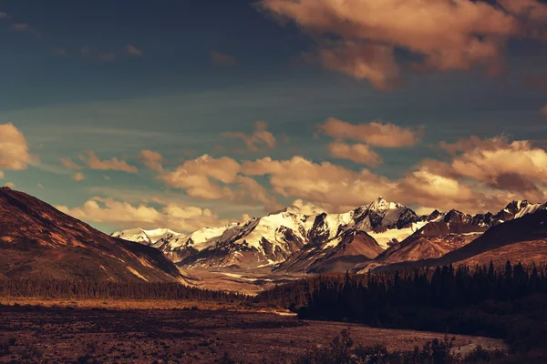 Kalte berge in alaska — Stockfoto