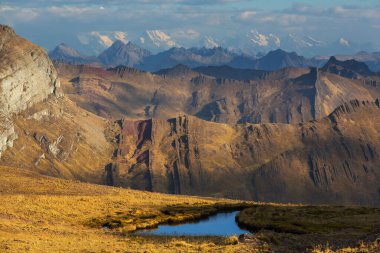 Cordillera Blanca, Peru, Güney Amerika 'daki güzel dağ manzaraları