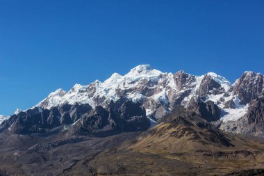 Cordillera Blanca, Peru, Güney Amerika 'daki güzel dağ manzaraları