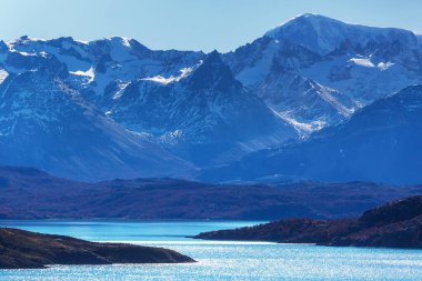 Arjantin, Güney Amerika 'daki Perito Moreno Ulusal Parkı' nda fantastik dağ manzaraları.