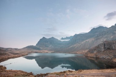 Cordillera Blanca 'da güzel dağlar, Peru, Güney Amerika