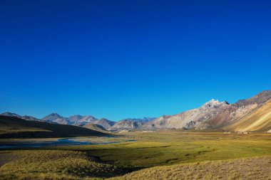 Valle Hermosa 'daki inanılmaz dağ manzaraları, Arjantin, Güney Amerika