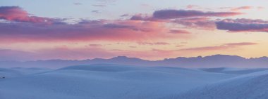 White Sands Ulusal Anıtı, New Mexico, ABD 'de alışılmadık doğal manzaralar