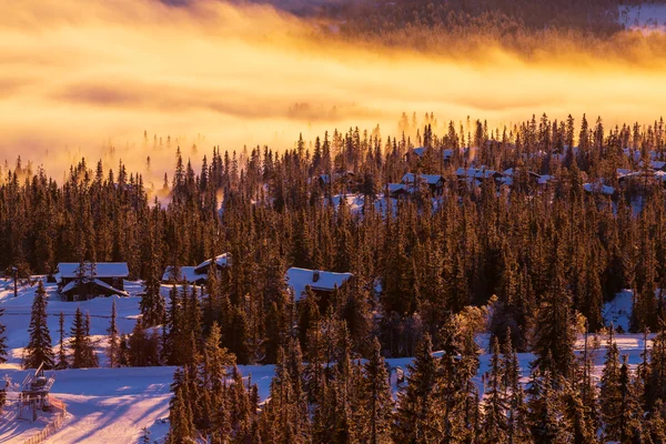 Village de montagne en hiver — Photo