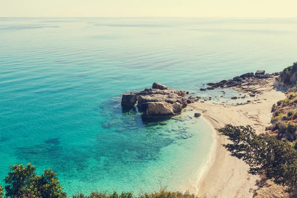 Όμορφη βραχώδη ακτή — Φωτογραφία Αρχείου