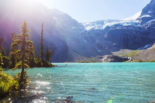 Lago Joffre no Canadá — Fotografia de Stock