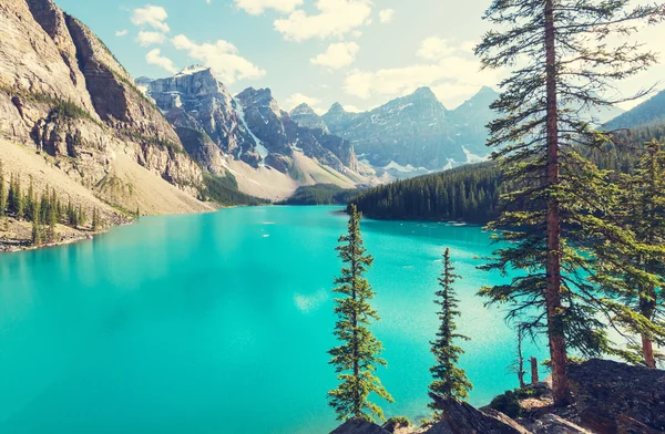 Lago Moraine em Banff National Park — Fotografia de Stock