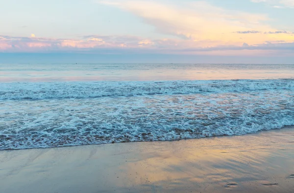 Pôr-do-sol do mar cénico — Fotografia de Stock