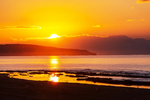 Solnedgång på Cypern kusten — Stockfoto