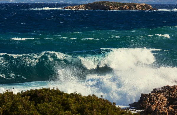 Fantastiska vågor i Cypern — Stockfoto