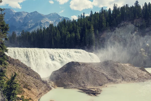 Wapta водоспад в його Національний парк — стокове фото