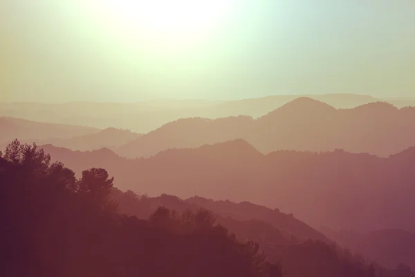 Sonnenuntergang in den Bergen Zyperns — Stockfoto