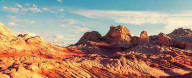 Vermilyon kayalıklarla Ulusal Anıt manzaralar