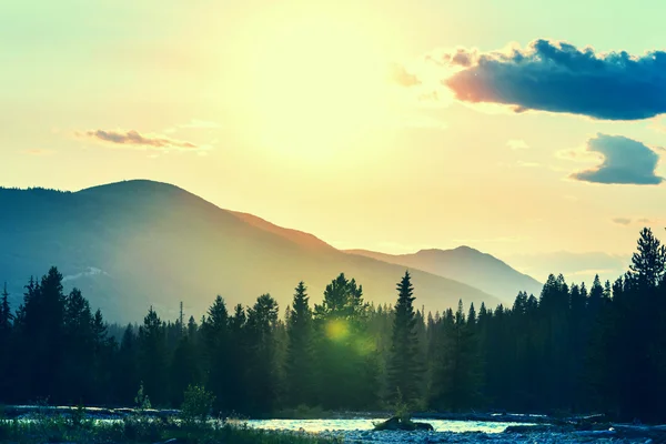 Canadian mountains landscape — Stock Photo, Image