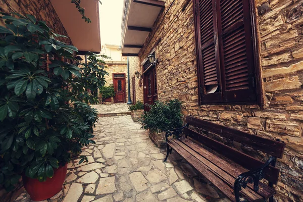 Narrow street in Lefkara village — Stock Photo, Image