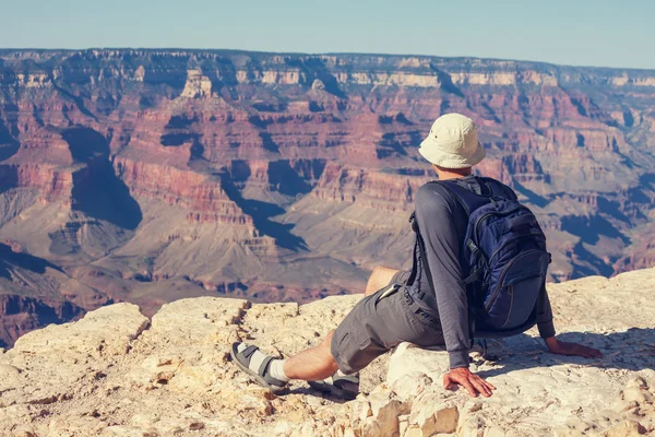 Vandrare i grand canyon — Stockfoto